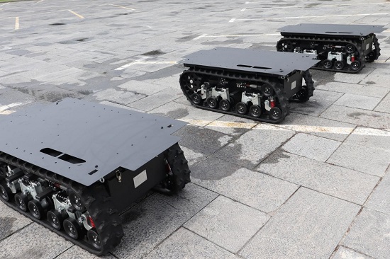  Batch Order of TinS-12E heavy robot chassis pre-shipment test